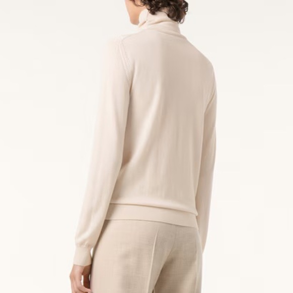 Retail $1990 Loro Piana Beige Turtleneck IT 38 100% Cashmere - Picture 7 of 9